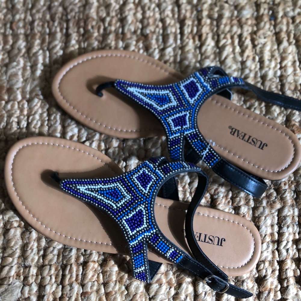 Beaded tee strap sandals